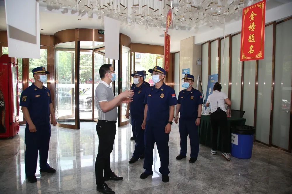 淮南市消防救援支队联合教体局开展2022高考加油检查